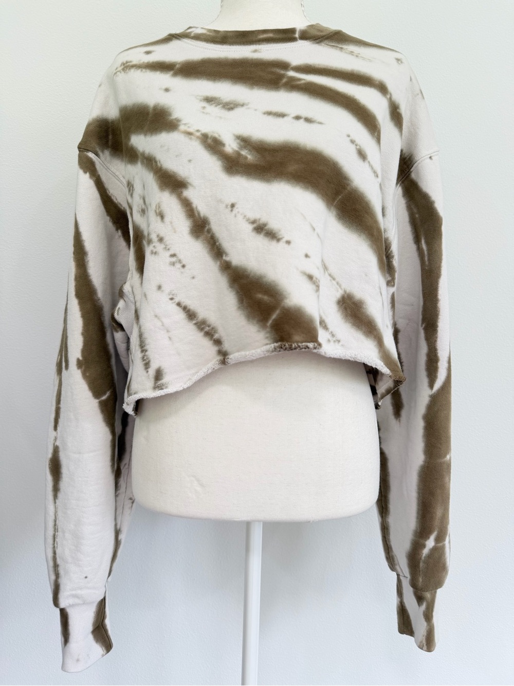 Good American Tie Dye Cropped Sweatshirt Size Large